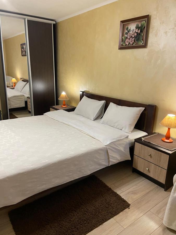 Guest House Sunrise Kamianets-Podilskyi Ngoại thất bức ảnh