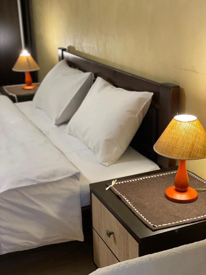 Guest House Sunrise Kamianets-Podilskyi Ngoại thất bức ảnh