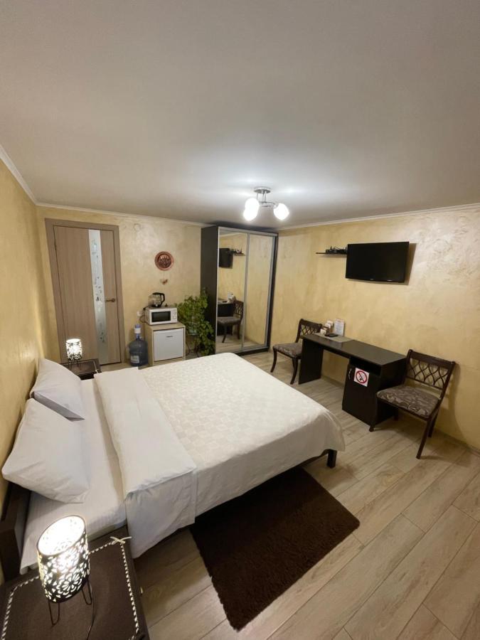 Guest House Sunrise Kamianets-Podilskyi Ngoại thất bức ảnh