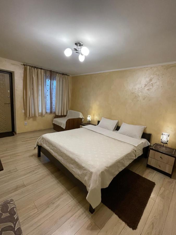 Guest House Sunrise Kamianets-Podilskyi Ngoại thất bức ảnh