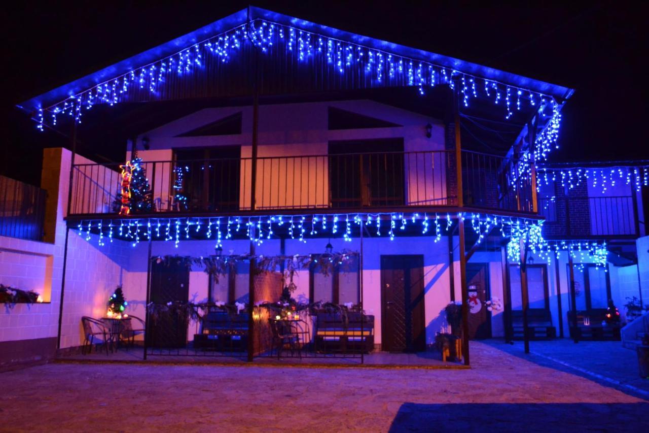 Guest House Sunrise Kamianets-Podilskyi Ngoại thất bức ảnh